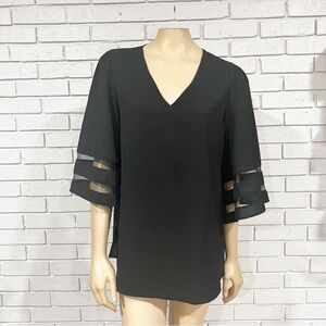 Women’s Bell Sleeve Top‎